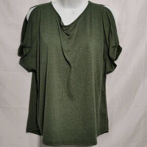 🦋3/$20 Heather Olive Cold Shoulder Batwing Tee Size XL EUC #64